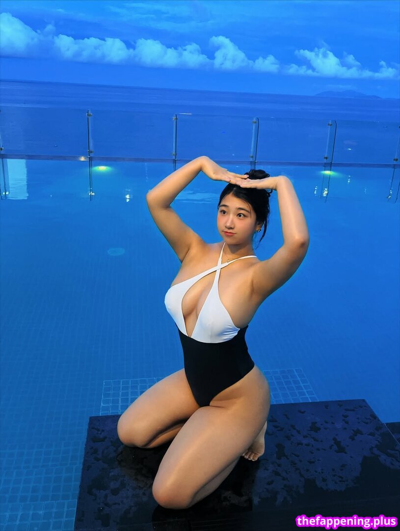 Ggubbu / ggu.bbu2 Nude OnlyFans Photo #36