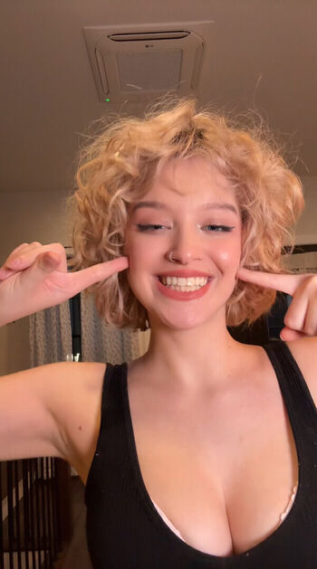 Gina Lynn/.Gina.Lynn