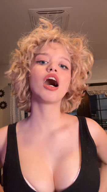 Gina Lynn/.Gina.Lynn