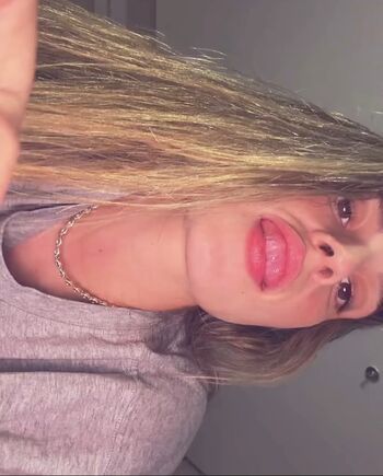 Giovana Queiroz Costa Garbelini