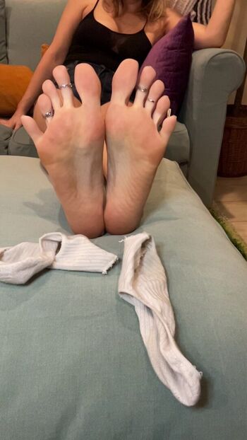 Gorgeouslongtoes