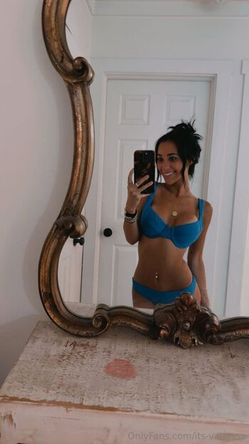 hangoutwithvanessa