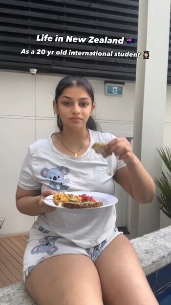 harshieatsandlives