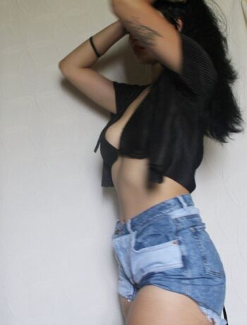 helldaughterofficial1