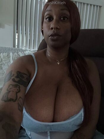 hentaitiddiesnchillz