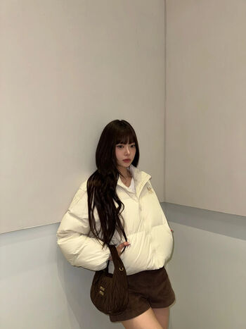 Hong Eunchae 홍은채