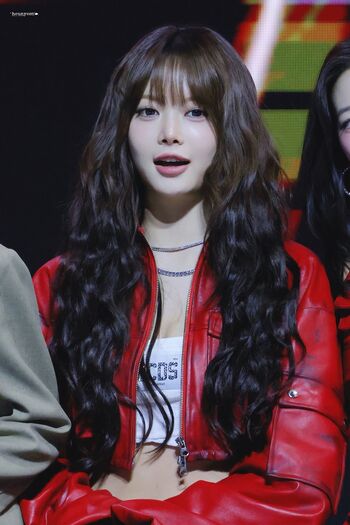 Hong Eunchae 홍은채 | LESSERAFIM