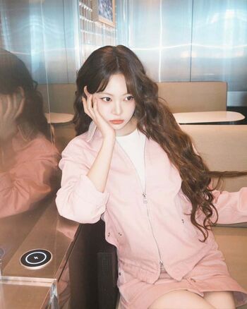 Hong Eunchae 홍은채 | LESSERAFIM