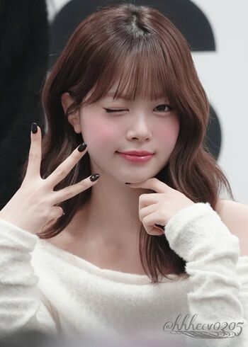 Hong Eunchae 홍은채 | LESSERAFIM