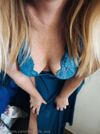 hot_wife_eva