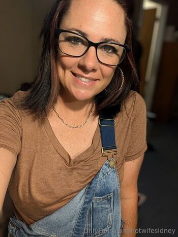 hotwifesidney