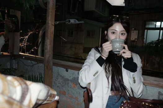 Huh Yunjin 허윤진