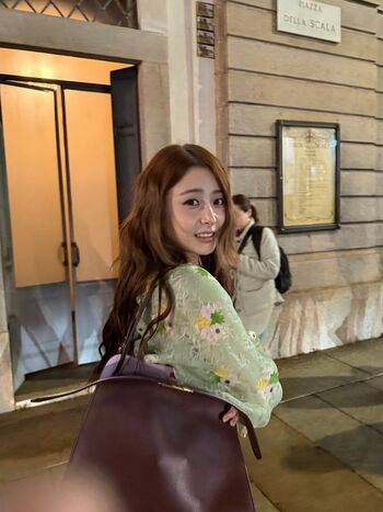 Huh Yunjin 허윤진