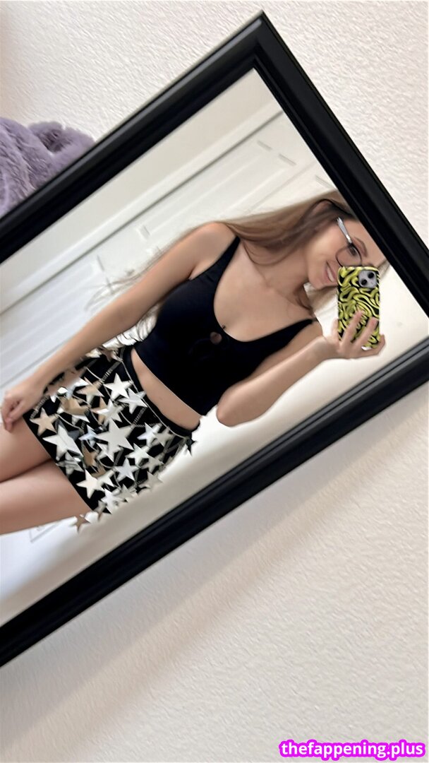 iiiZwerg Fotografie OnlyFans Dezbrăcată #22