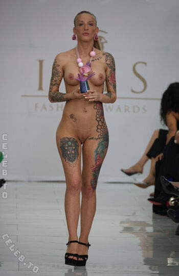 Isis Fashion Award