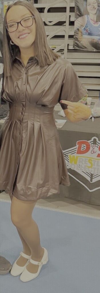 Izzy Moreno / ItsIzzyMania