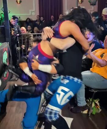 Izzy Moreno / ItsIzzyMania