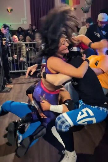 Izzy Moreno / ItsIzzyMania