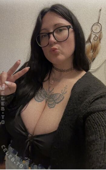 Janine_392