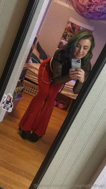 jenisbringingthedrugs