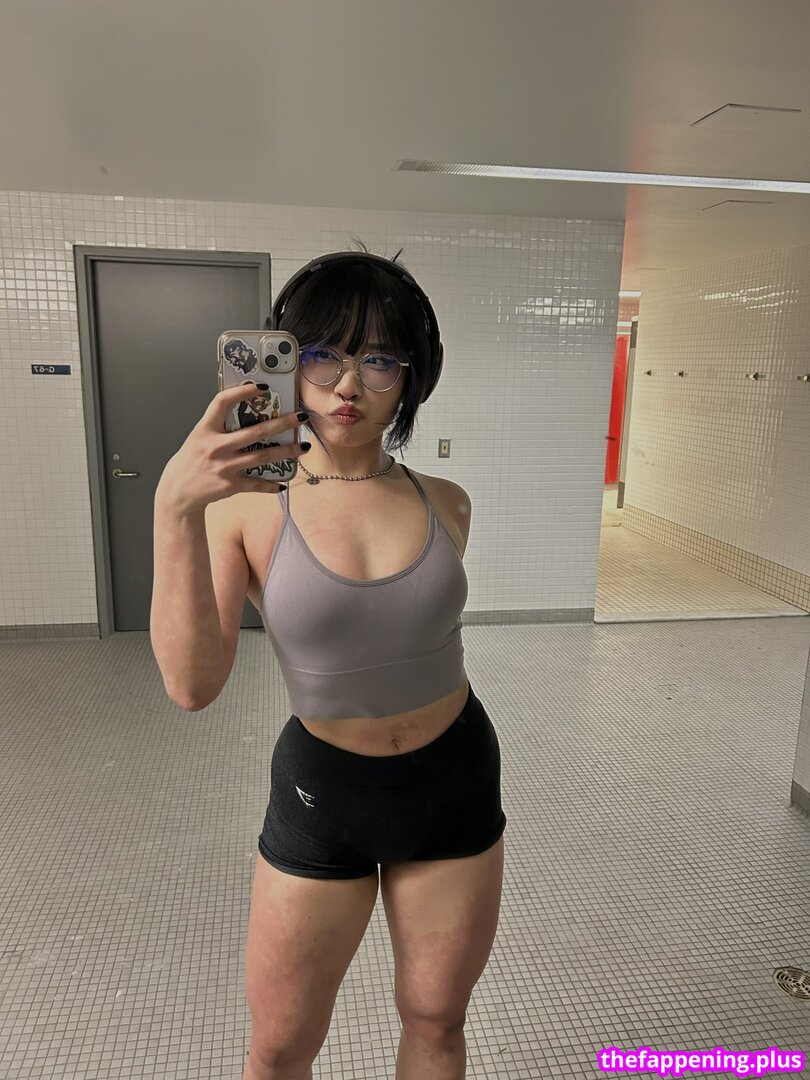 Janet He / https: / jjanethe / jjanethee / jjanether6 Fotografie OnlyFans Dezbrăcată #11