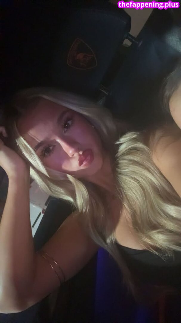 Katalina Cartmel / Katalinacarttmel / Katcartmel