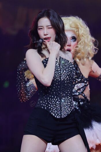 Kazuha Nakamura 中村 一葉