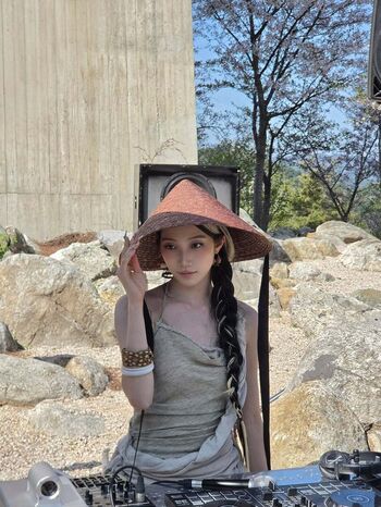 Kazuha Nakamura 中村 一葉