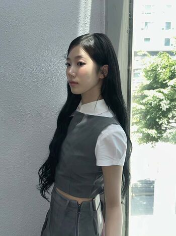 Kazuha Nakamura 中村 一葉