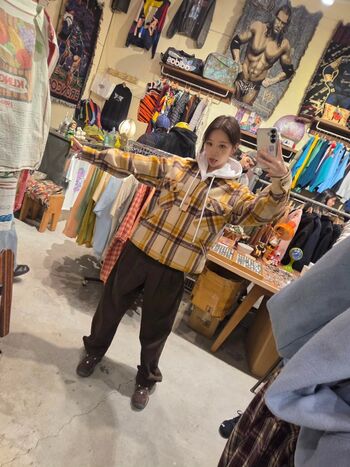 Kim Chaewon 김채원 [Le Sserafim]