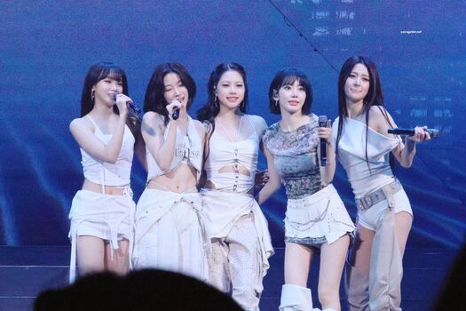 Kim Chaewon 김채원 [Le Sserafim]