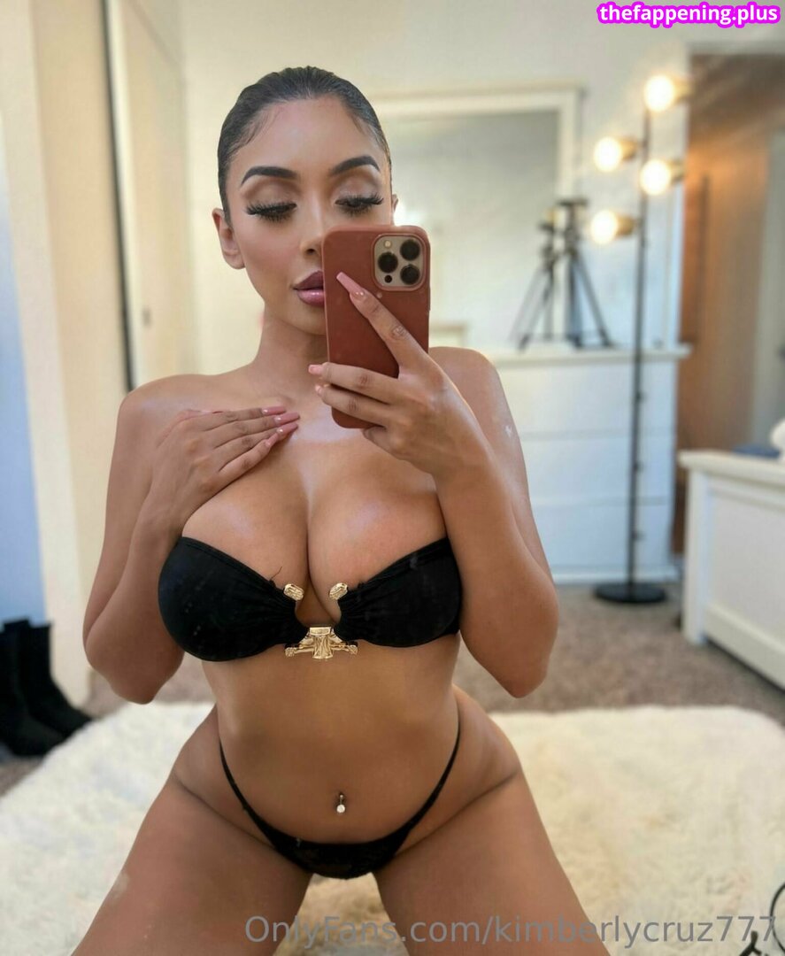 KimberlyCruz777