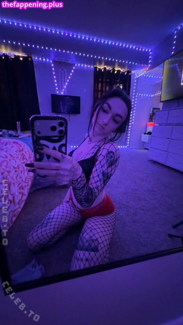 https: / kkaywwaa Φωτογραφία Γυμνών OnlyFans #47