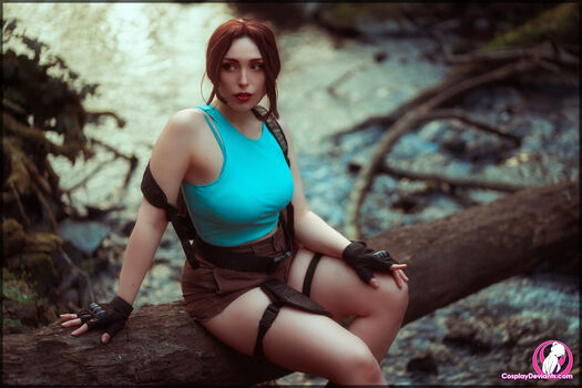 Lara Croft Cosplay