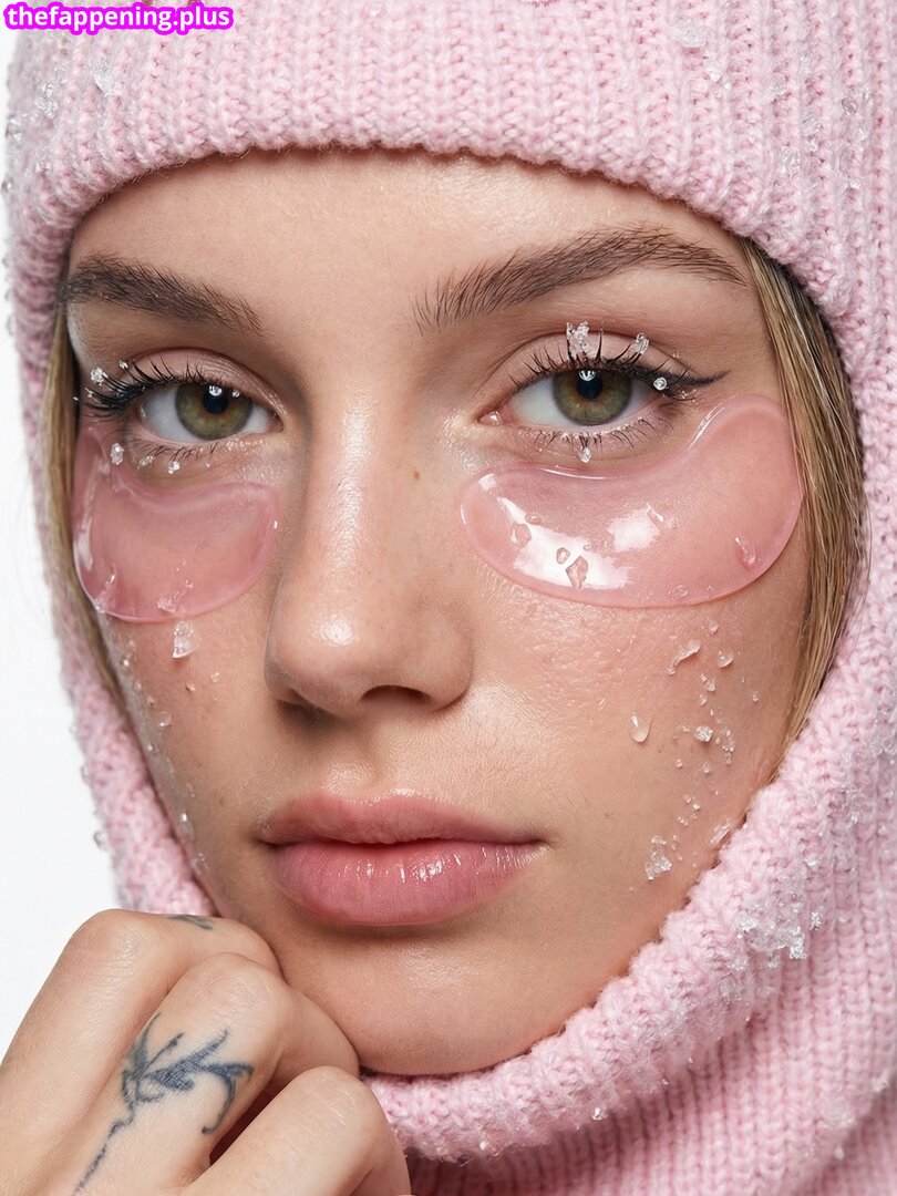 Lia Sikora - @ liasikora