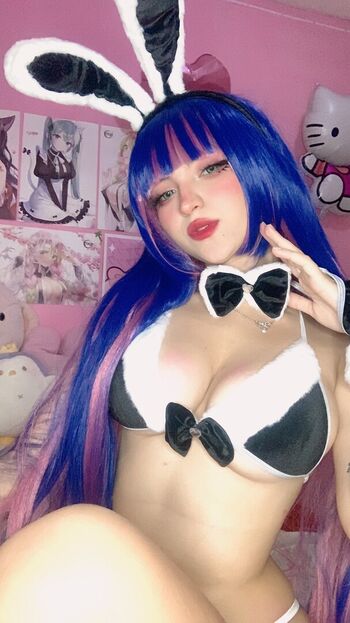 Lilcutiecherie/angelicwaifu_