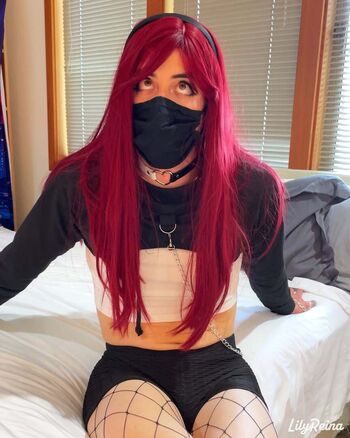 Lily Reina VIP