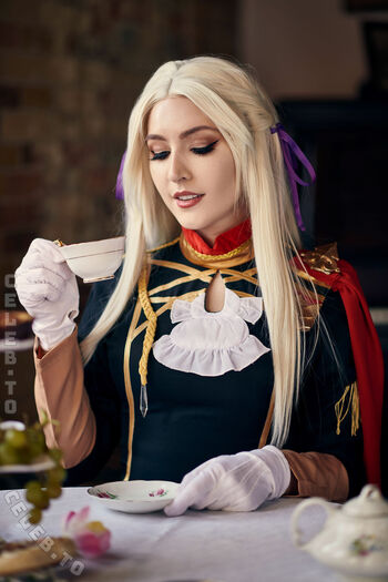 Luxlo Cosplay