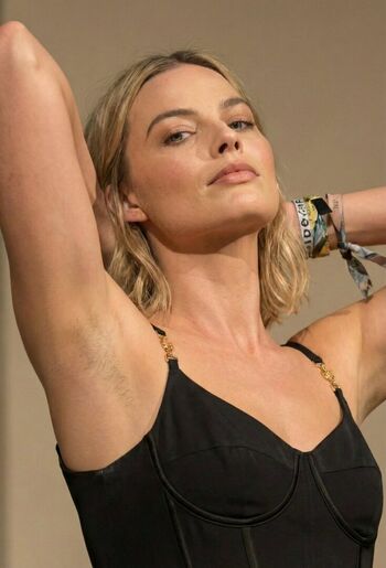 Margot Robbie