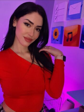 Maricel Freire Hotwife