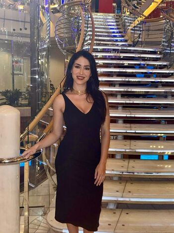 Maricel Freire Hotwife