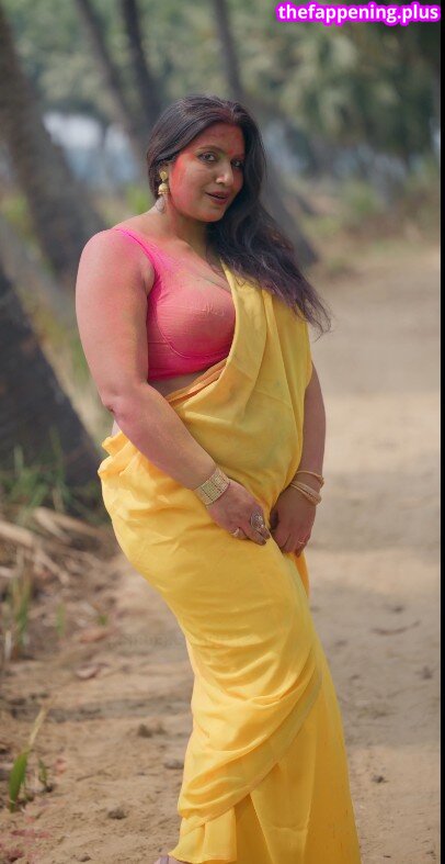 Maya The Doe Eye Girl