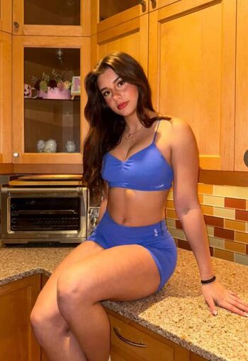 Mikayla Campinos