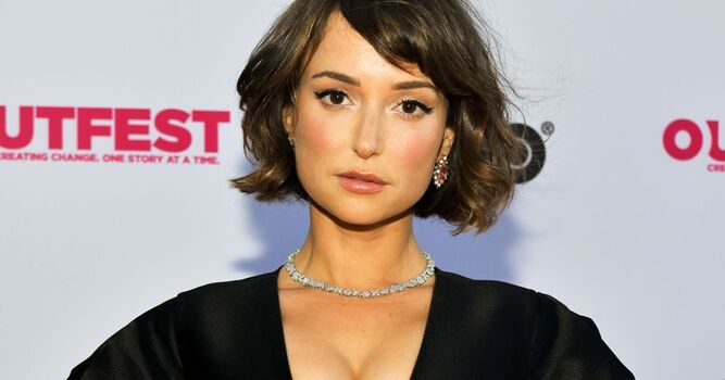 Milana Vayntrub