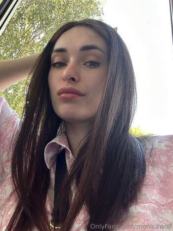 monicawolf
