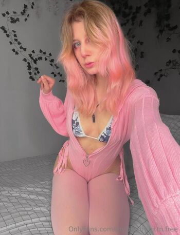 my.blushy.kittn.free