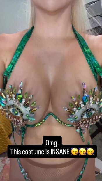 Nicole Arbour