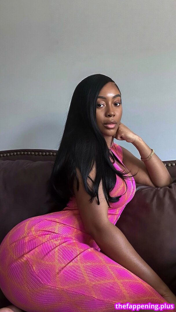 Nneka / https: / whoisnneka Foto OnlyFans Nua #77