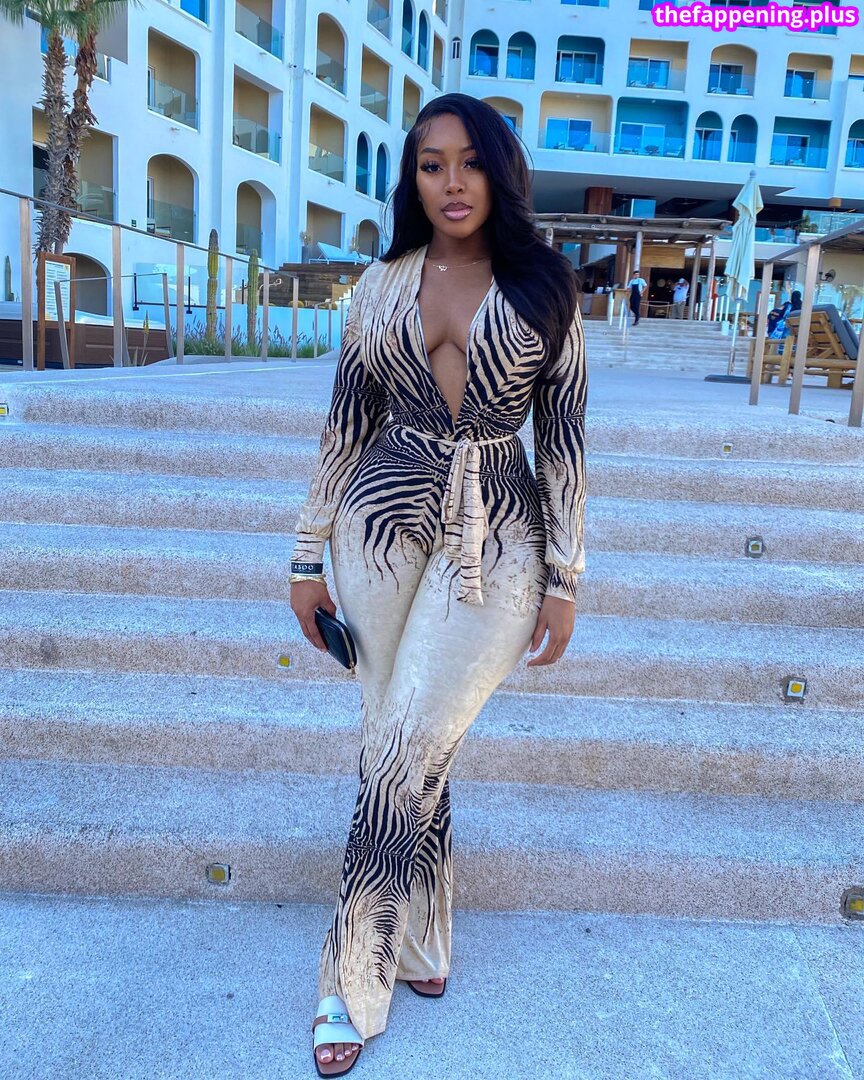 Nneka / https: / whoisnneka Photo OnlyFans Nu #85