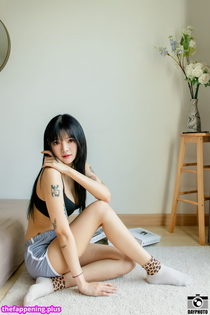 https: / nnewys नग्न OnlyFans फोटो #17